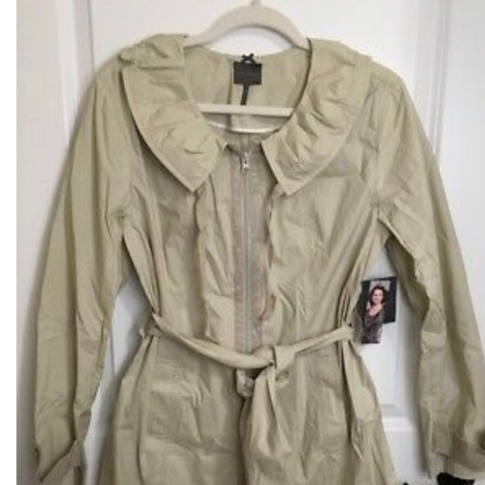 Lightweight jacket - Picture 5 of 6